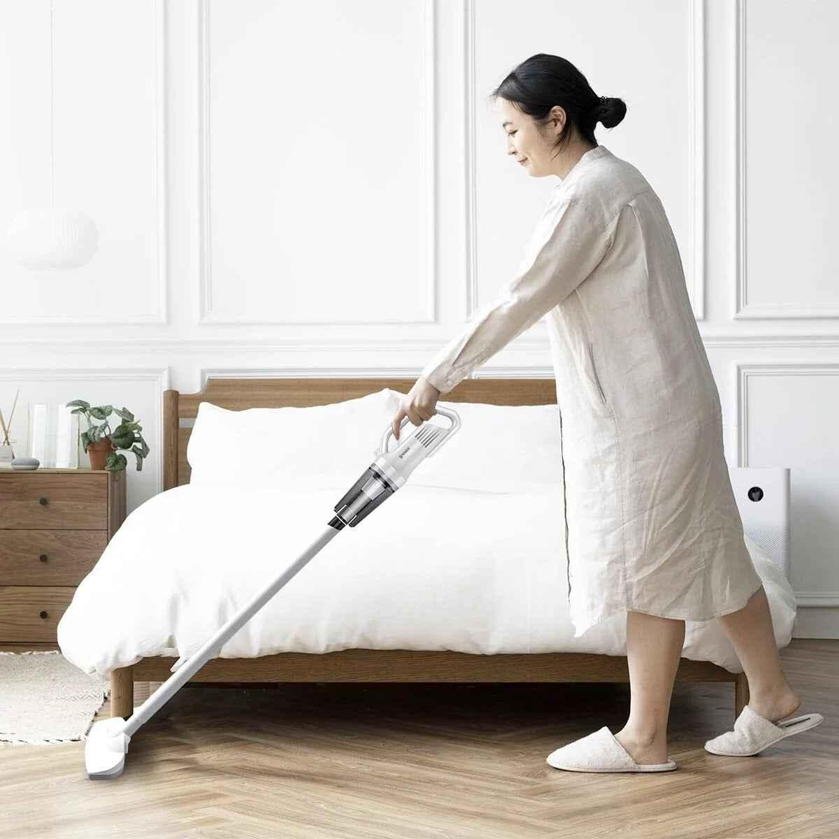 XPower VC4 4In1 Cordless Vacuum Cleaner 6000mAh Battery - White XPower VC4 4In1 Cordless Vacuum Cleaner 6000mAh Battery - White